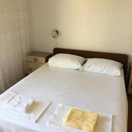 And With Parking Space Hvar - 15706 흐바르